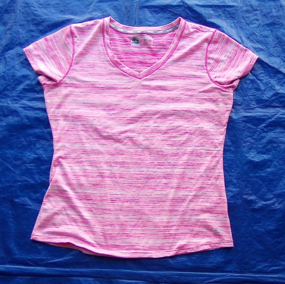 Reebok Women's Pink V-Neck Top
